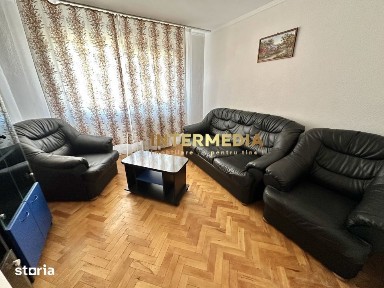 Apartament 3 camere decomandat | 1 Baie | 1 Balcon | 72 mp | Lift | Ce