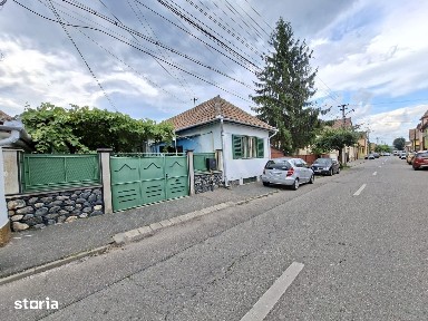 Casa individuala 90 mp utili 4 camere si teren 252 mp in Sibiu Tiglari