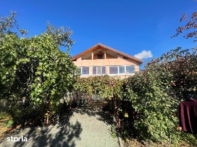 Casă Barieră