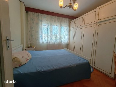 Apartament cu 4 camere 2 bai camara debara Piata Flora