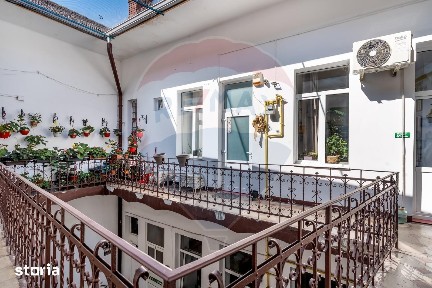 Apartament cu 2 camere de vanzare in Piata Mihai Viteazu