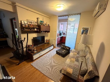 Apartament 3 camere cu scara interioara, zona Centru