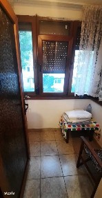 De vanzare apartament 2 camere decomandat etaj 1 zona Dorobanti