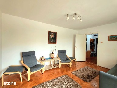 3 camere, suprafață utilă 67,7 mp, zona Olimpia, se vinde la cheie.
