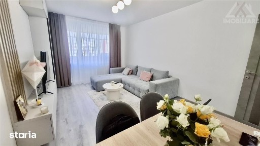 Apartament 3 camere - Alexandru cel Bun Piata Voievozilor