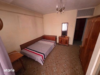 Vand apartament 2 camere in Popa Sapca