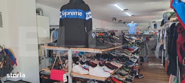 Spatiu Comercia, vad bun, curte 100 mp, zona Centrala, Fagaras