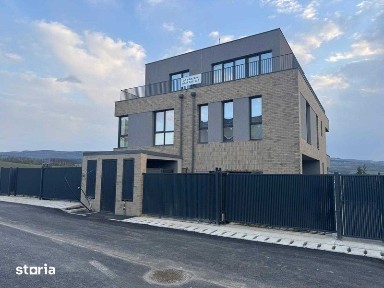 Casa de vanzare in Borhanci