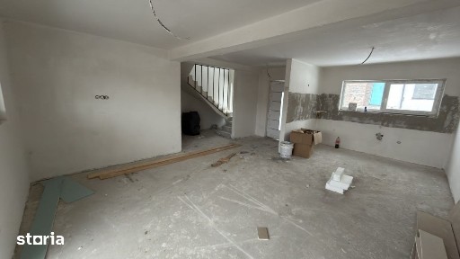 Duplex De 4 Camere, 108mp, Zona Teilor