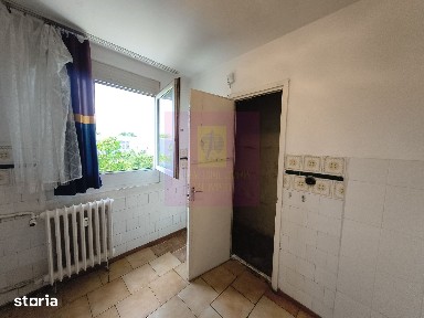 Drumul Taberei - Valea Ialomiței, Apartament 3 camere în Bloc P+4