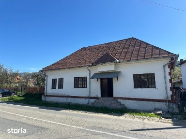 Casă în Comuna Corbi, Argeș - ideală pentru afacere