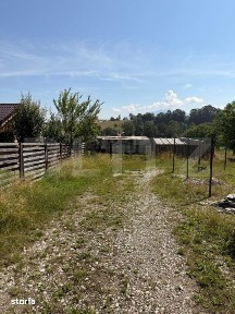 Pensiune de 11 camere, 650 mp, zona Sohodol-Bran