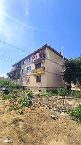 Etaj II | Apartament decomandat cu 2 camere in Livada