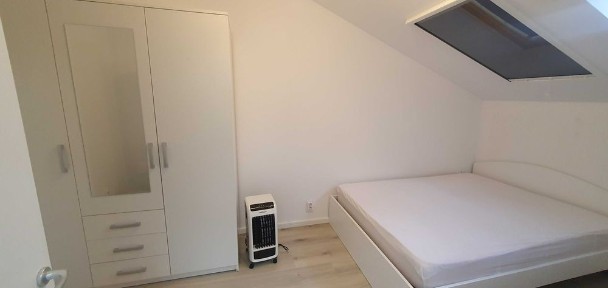 Inchiriez apartament nou 2 camere strada Ciresilor