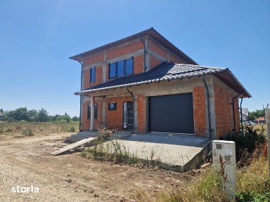 Casa de vanzare 4 camere, 183mp utili, 750mp teren