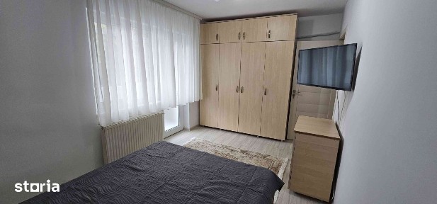 Oportunitate Centru: 2 Camere Decomandat, Etaj 1/3 | 51 mp Total