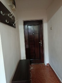 Închiriez apartament cu două camere