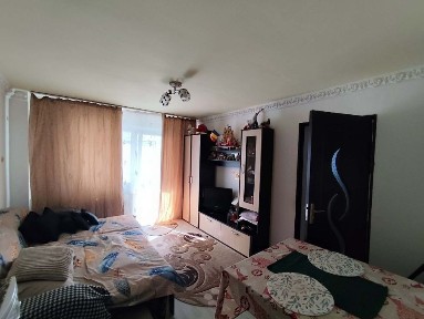 Apartament de vânzare 3 camere,etaj 1, Aleea Plopilor, Târgu Jiu, 69.990 € negociabil