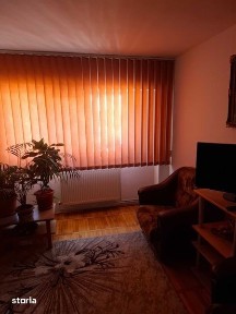 Apartament cu 3 camere de vanzare