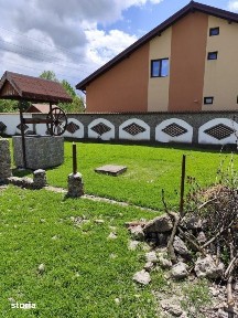 Casa spatioasa cu 800 mp teren, foisor si toate utilitatile, in Bals