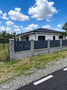 Individuala pe parter, cu teren generos de 1.400 mp, în Moșnița Nouă
