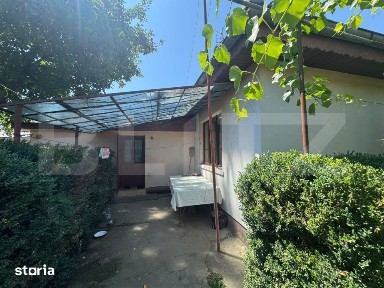 Casa pe teren de 427 mp, deschidere 15 ml, Catargiu, zona Bisericii