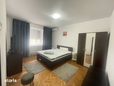 Apartament cu 4 camere de inchiriat