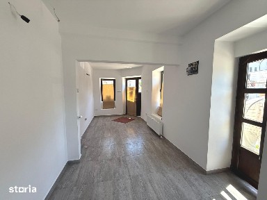 Spatiu comercial de Inchiriat in zona centrala