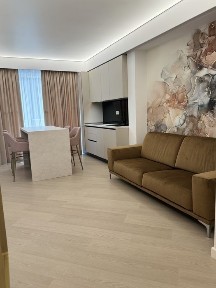 Apartament 2 camere + parcare subteran de inchiriat in Cortina North !
