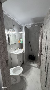 Apartament 2 camere, balcon, zona centrală