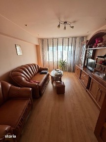 Apartament 3 camere decomandate, et 4, Craiovita Noua
