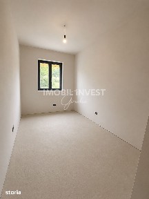 Casa individuala zona Schit |500 mp teren | 3 dormitoare| demisol