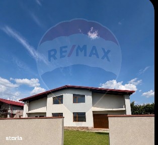 Casă / Vilă tip duplex, 8 camere în zona Metro,COMISION 0%