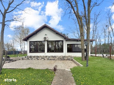 Casa pe lac Livedea