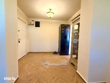 Apartament 2 Camere Decomandat, Complet Renovat 2026, Etaj 3, Nicolina