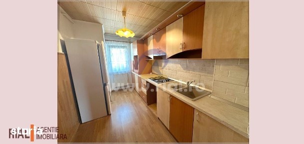 Apartament 3 camere, decomandat | Vitrometan