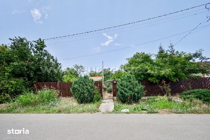 Casă de vânzare în Pecineaga, 1.759 mp teren, dublă deschidere