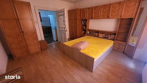 Inchiriez Garsoniera la casa, intrare separata, complex otelarilor