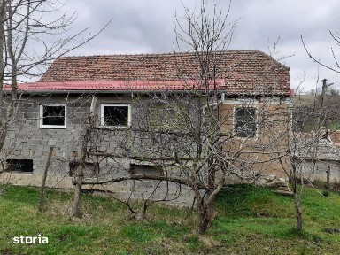 Casa 4 camere de vanzare in Valeni jud. Brasov