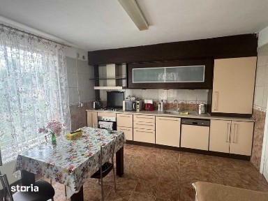 Ghirdoveni, I. L. Caragiale, Dambovita