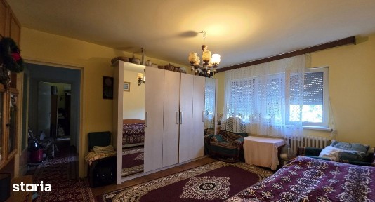 Apartament 4 camere, Dacia, Etaj 3, Centrala proprie, Mobilat si utila