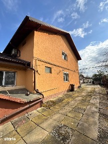 Vila de vanzare in Paulesti P+1E, 8 camere spatiu pentru familie