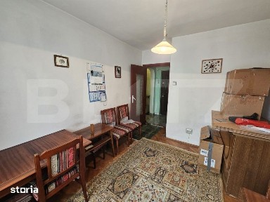 Apartament cu 4 camere, 77 mp, etaj 2, zona Dallas - Aiud