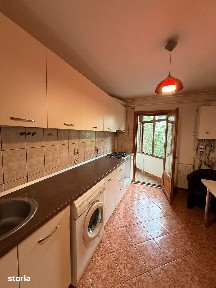 3 DECOMANDATE cu centrala, spatios -Neagoe Voda