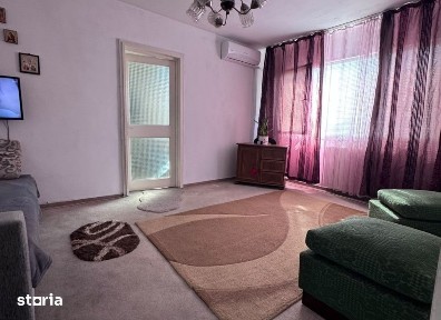 Apartament 2 camere Palat, 50 metri, etaj 3 Cod:162997