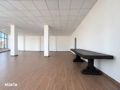 Inchiriere spatiu comercial 263 mp cu piscina interioara - DN 66, Ro