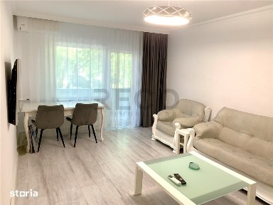 RECO Apartament 3 camere, decomandat.