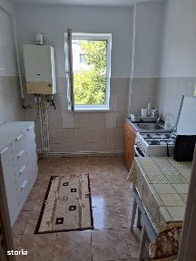 Apartament 4 camere de închiriat - complet mobilat și utilat