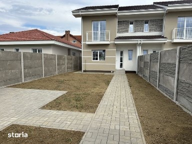 Direct proprietar vand duplex Mosnita Noua,cartier Europa,4 camere