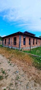 Casă Modernă de Vânzare în Racovița - Budești, Județul Vâlcea 89.950 E